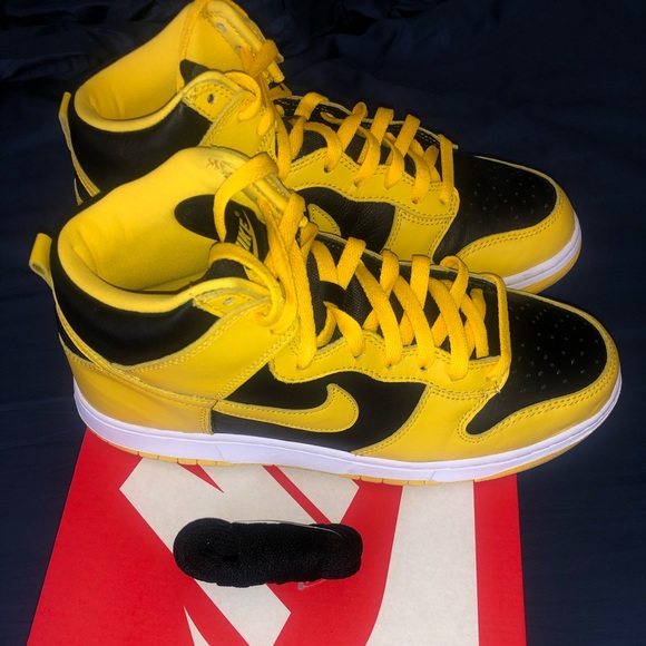 Dunk Hi Iowa SP size 9.5 Men - Picture 1 of 10